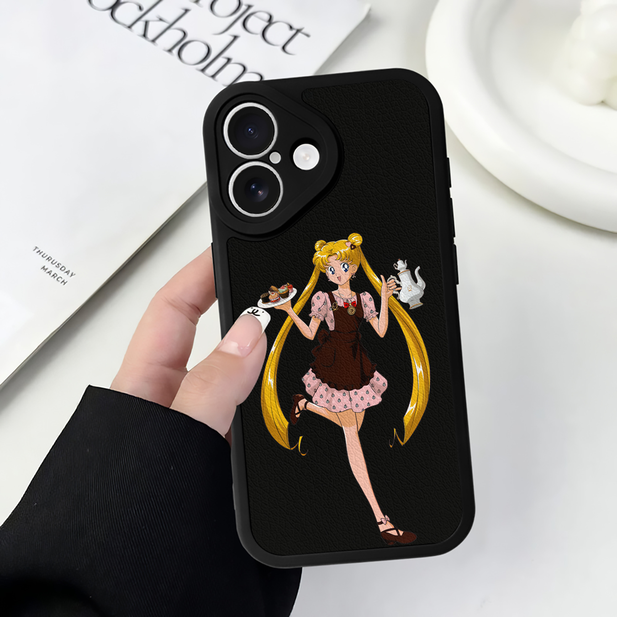 （画像用） 美少女戦士セーラームーン 愛野 美奈子 あいの みなこ Sailor Moon Aino Minako 【iPhone 16シリーズ対応】シリコンスマホケース（レザー調） 材質：シリコン